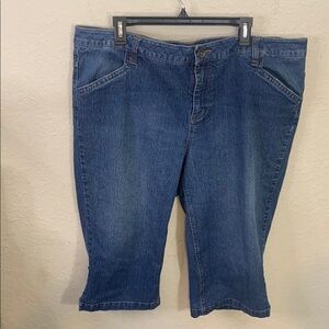 Faded Glory Blue Cropped Jeans